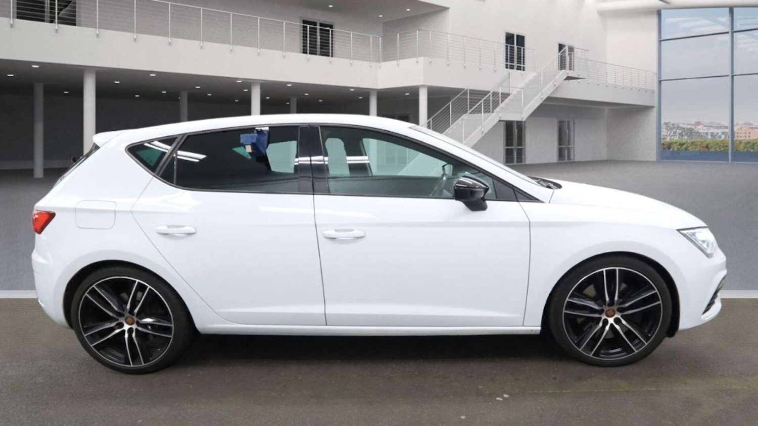 Used SEAT Leon 2019 for sale - 77768152: Photo 9