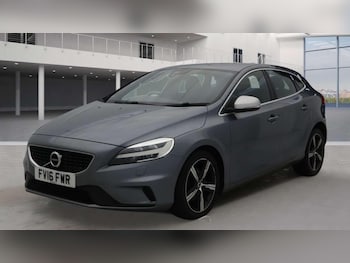 Used Volvo V40 2016 for sale - 76807718: Photo