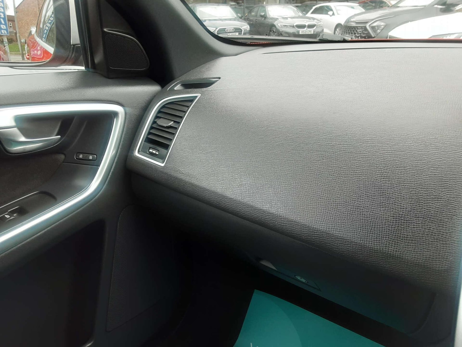 Used Volvo XC60 2016 for sale - 76807658: Photo 29