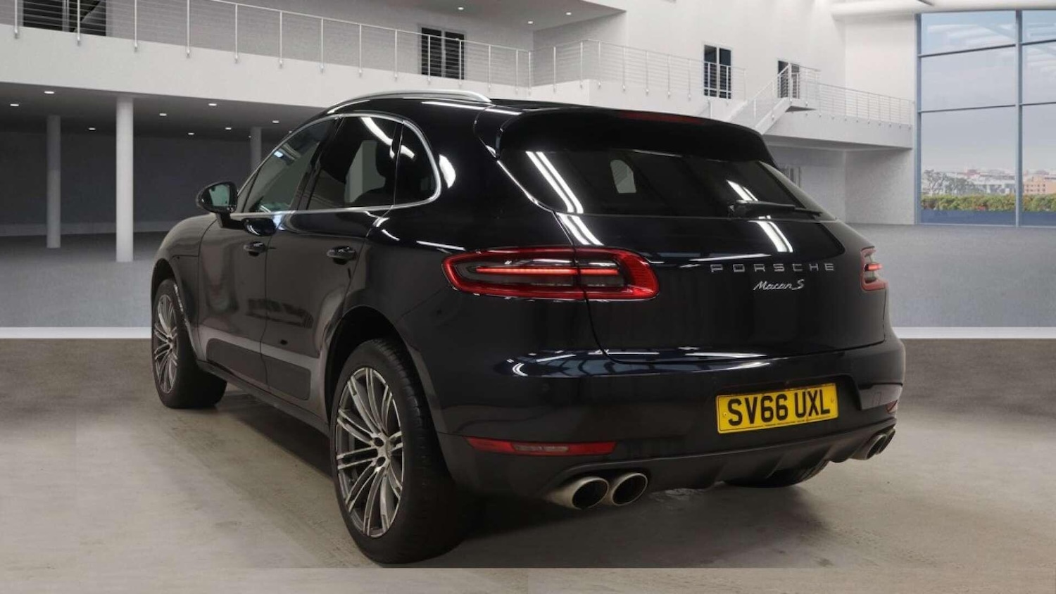 Used Porsche Macan 2016 for sale - 77279911: Photo 3