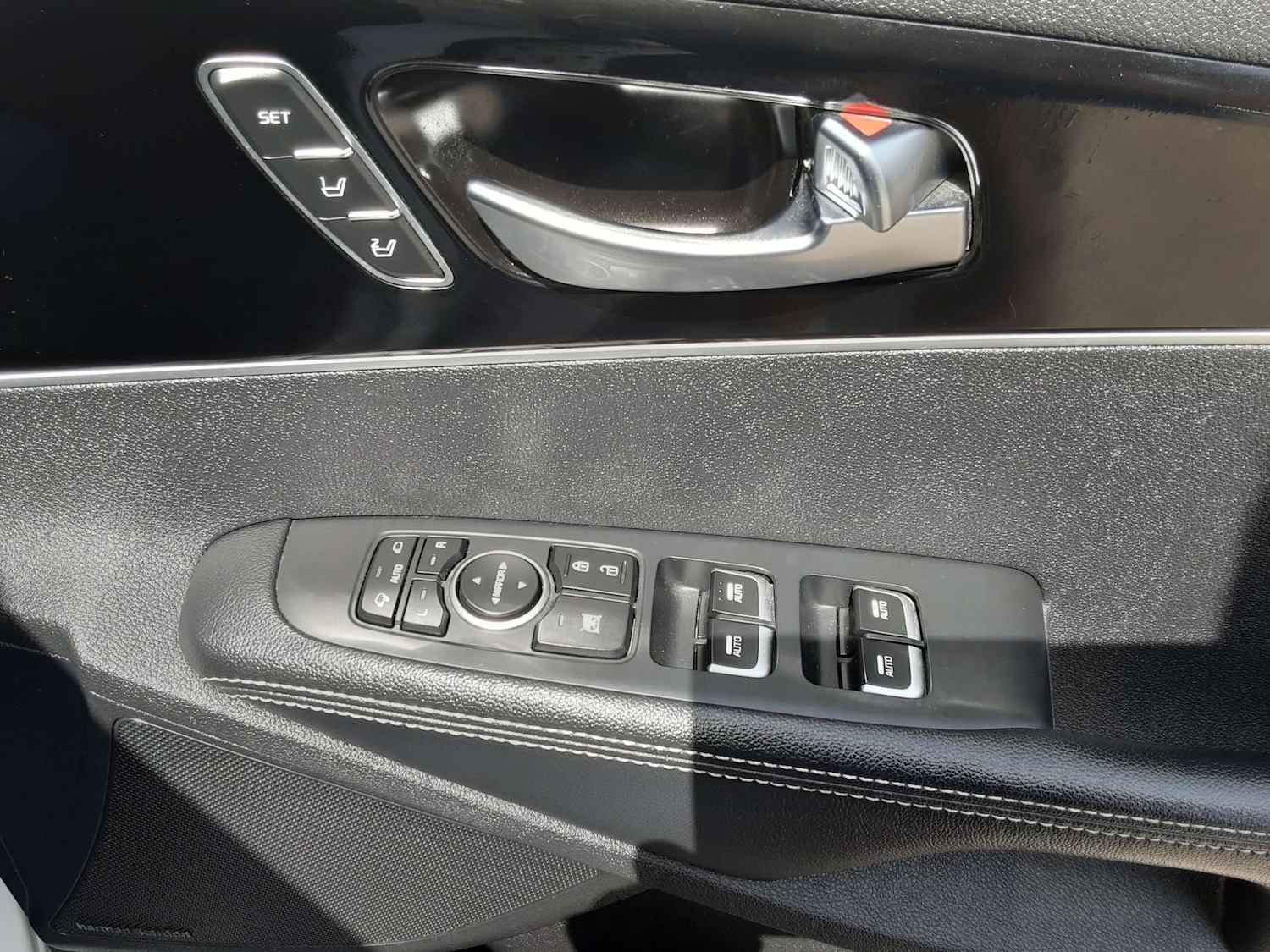 Used Kia Sorento 2018 for sale - 76404580: Photo 32