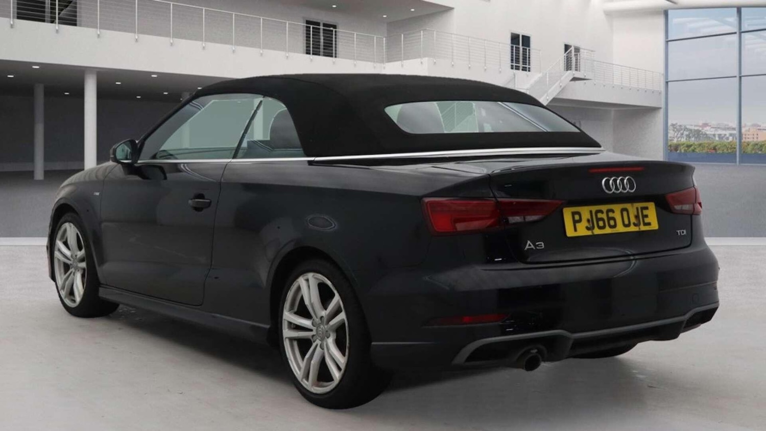 Used Audi A3 2016 for sale - 76807701: Photo 2