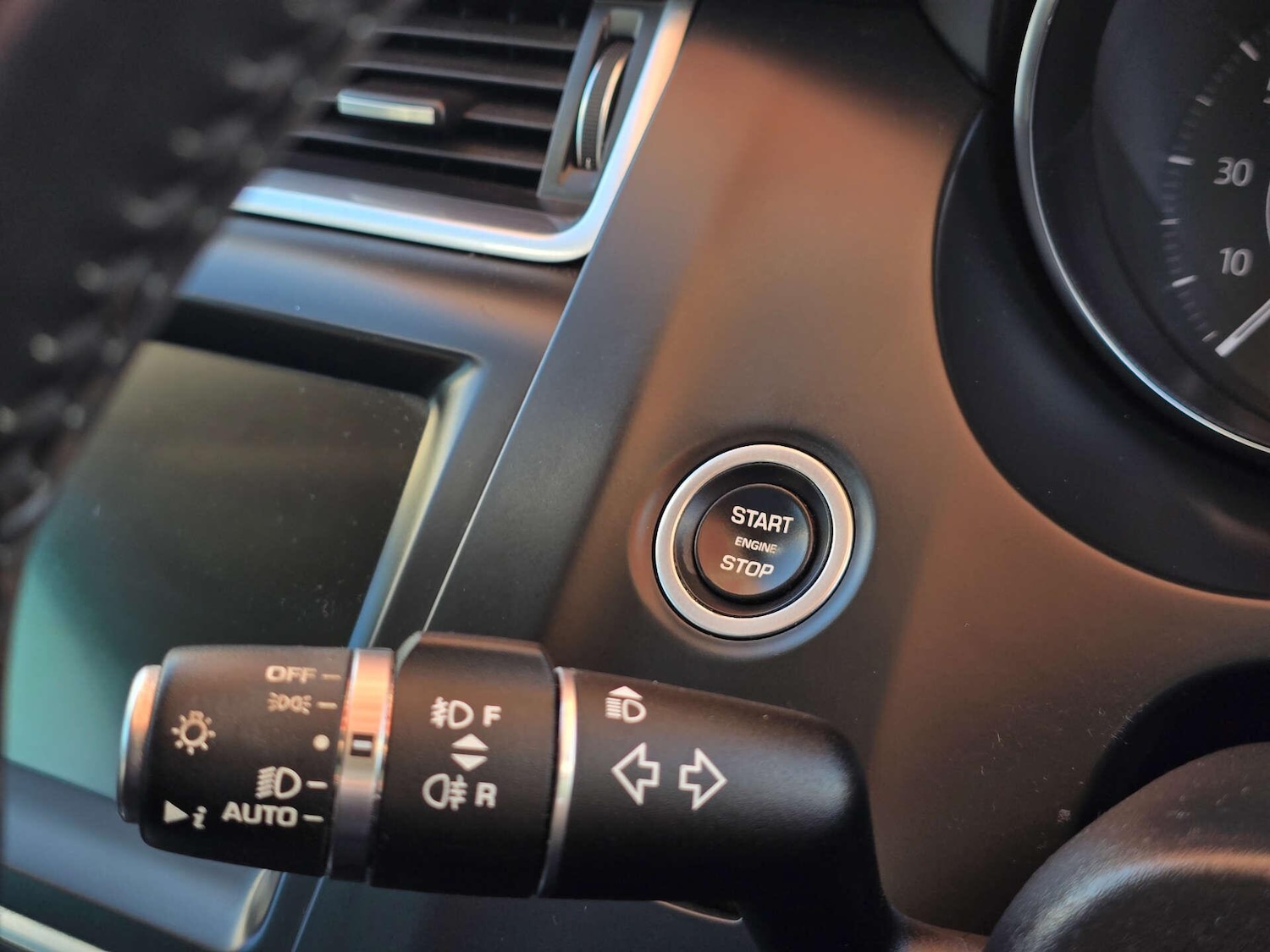 Used Jaguar E-Pace 2019 for sale - 77958190: Photo 37