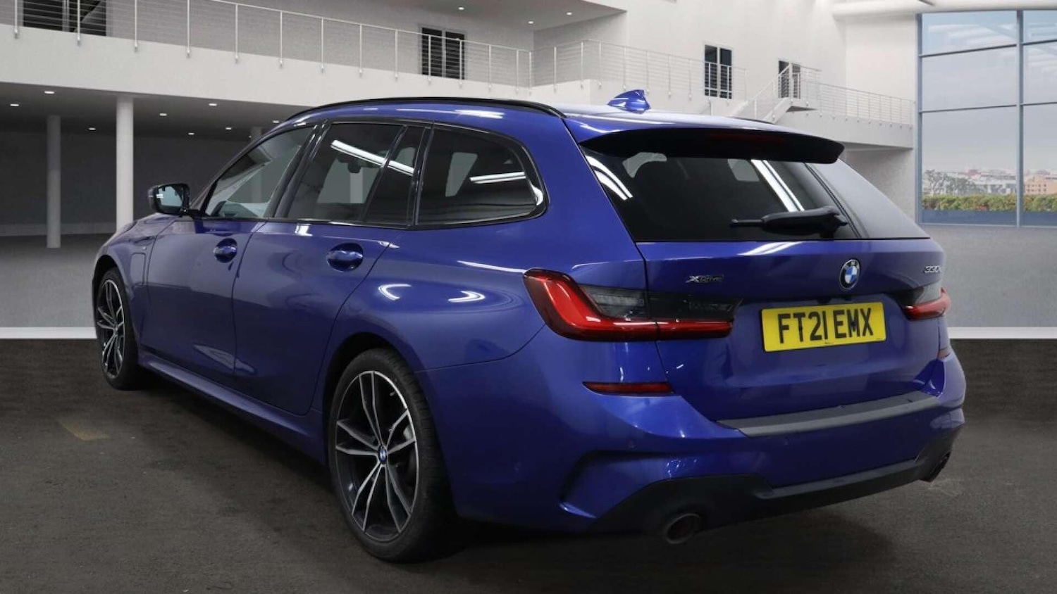 Used BMW 3 Series 2021 for sale - 77853675: Photo 3