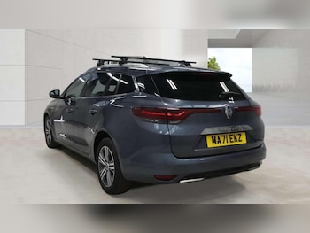 Used Renault Megane 2021 for sale - 78292474: Photo
