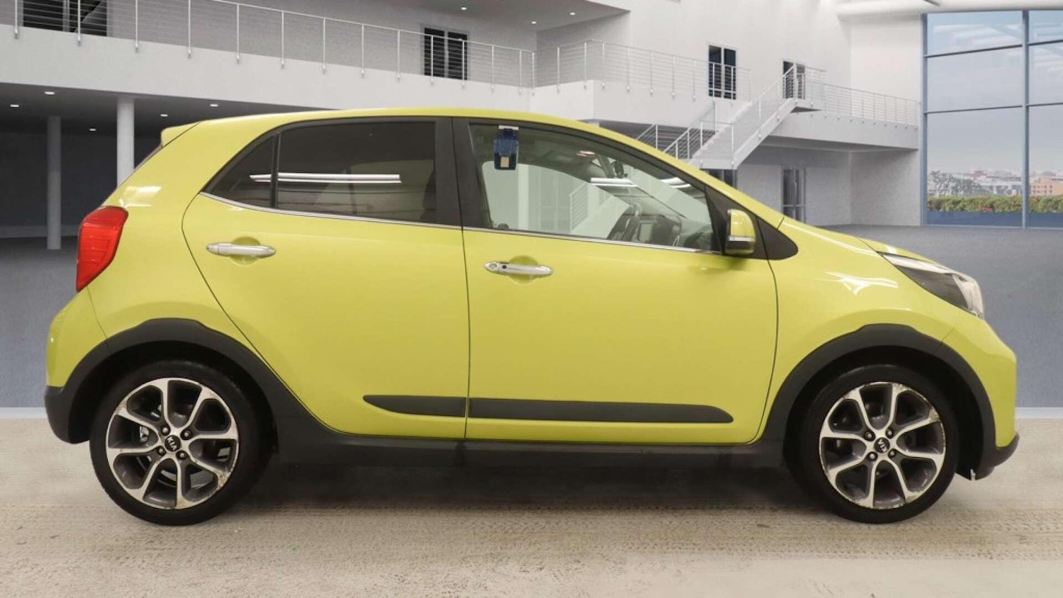 Used Kia Picanto 2018 for sale - 77351799: Photo 9