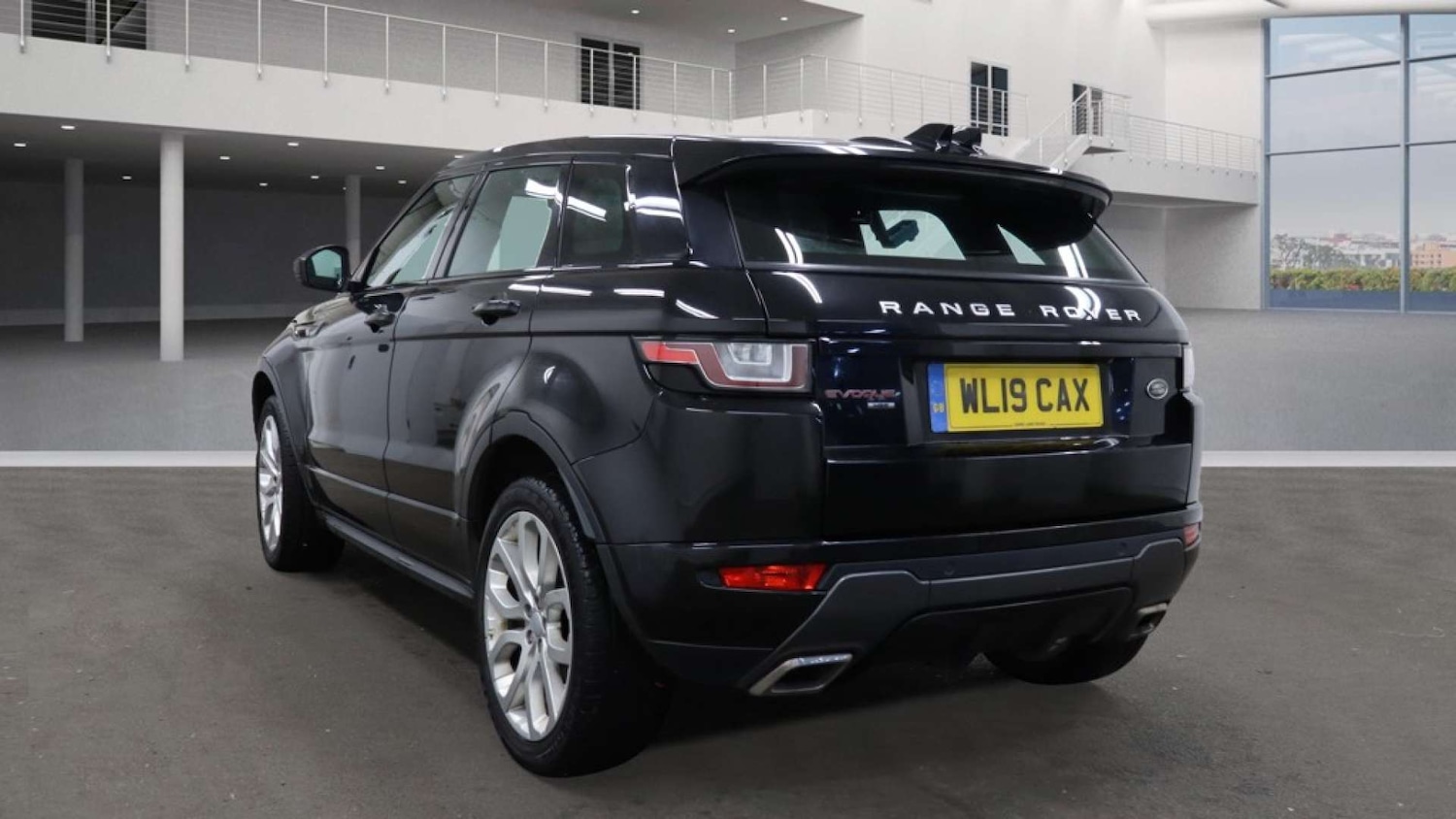 Used Land Rover Range Rover Evoque 2019 for sale - 76407726: Photo 3