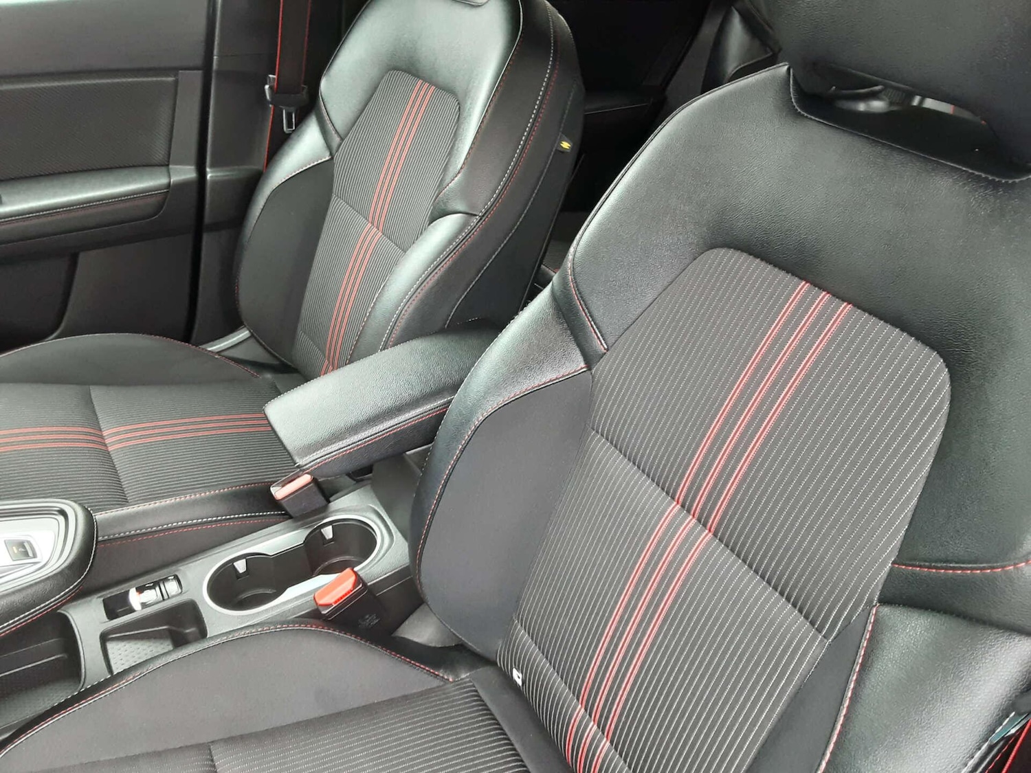 Used Renault Captur 2022 for sale - 76807600: Photo 20