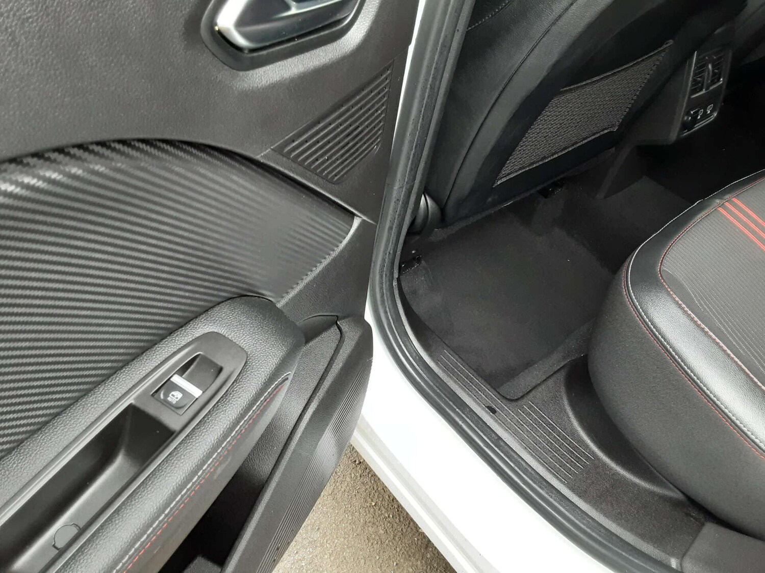 Used Renault Captur 2022 for sale - 76807600: Photo 27