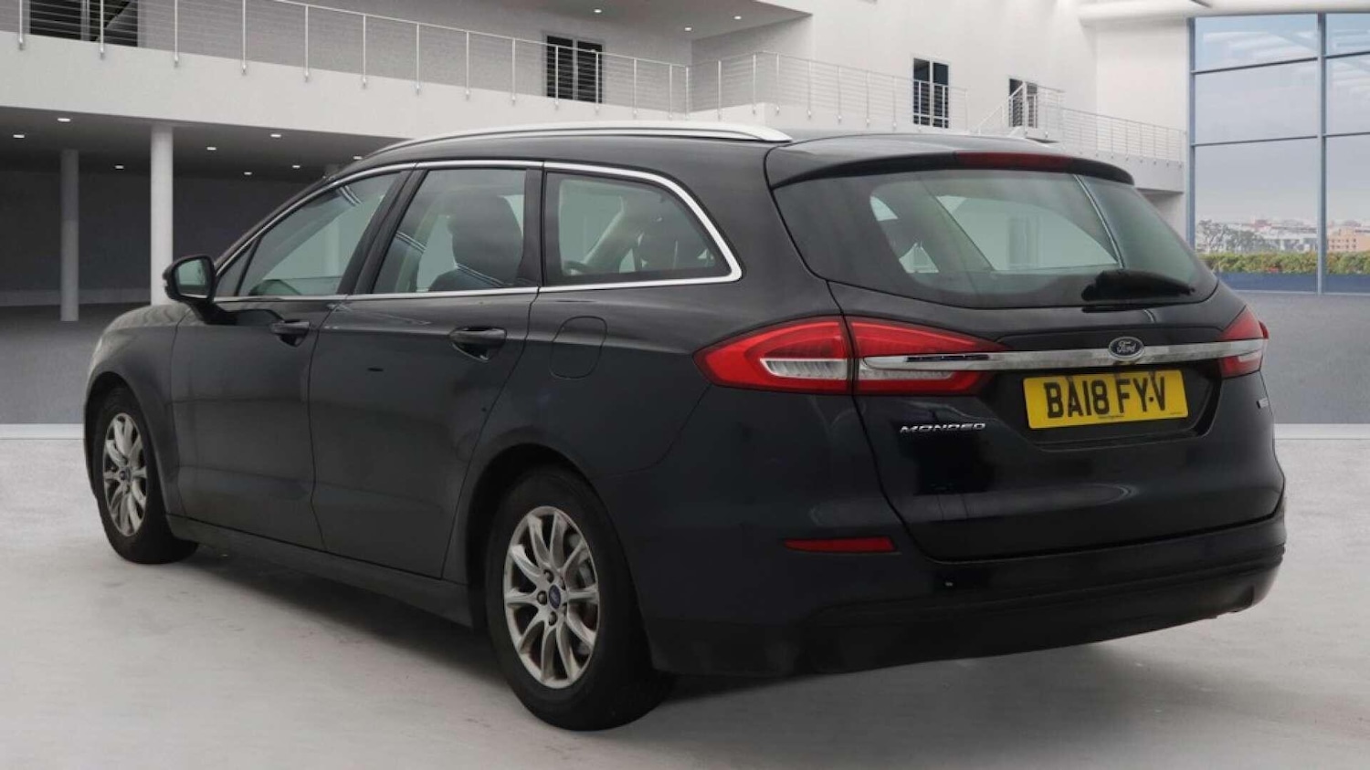 Used Ford Mondeo 2018 for sale - 77440525: Photo 3