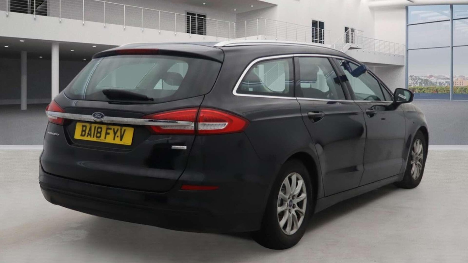 Used Ford Mondeo 2018 for sale - 77440525: Photo 4