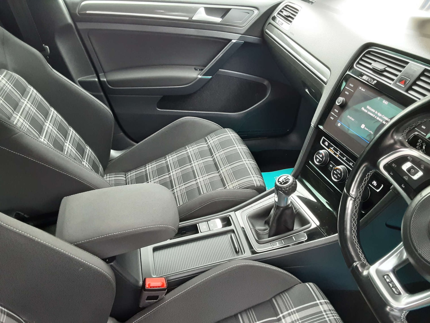 Used Volkswagen Golf 2018 for sale - 76404634: Photo 19