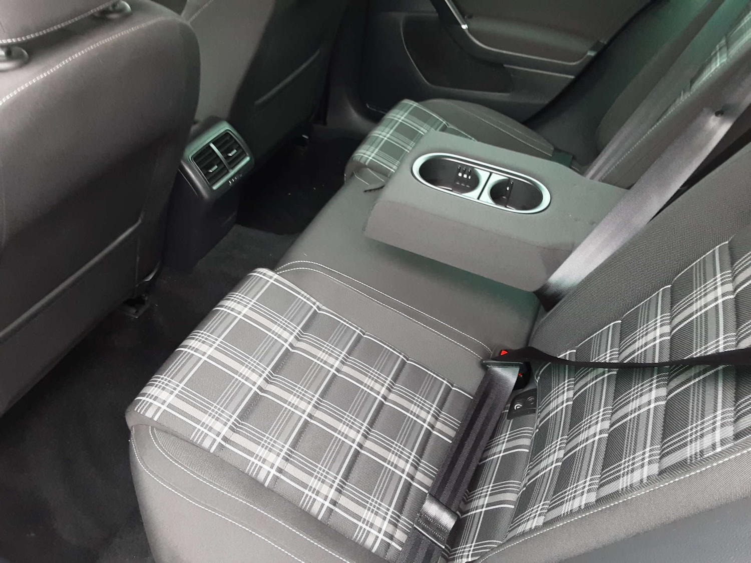 Used Volkswagen Golf 2018 for sale - 76404634: Photo 23