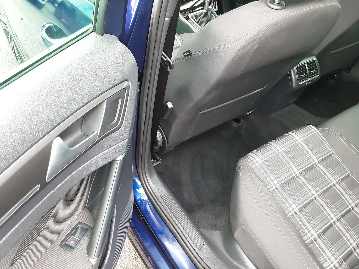 Used Volkswagen Golf 2018 for sale - 76404634: Photo 25