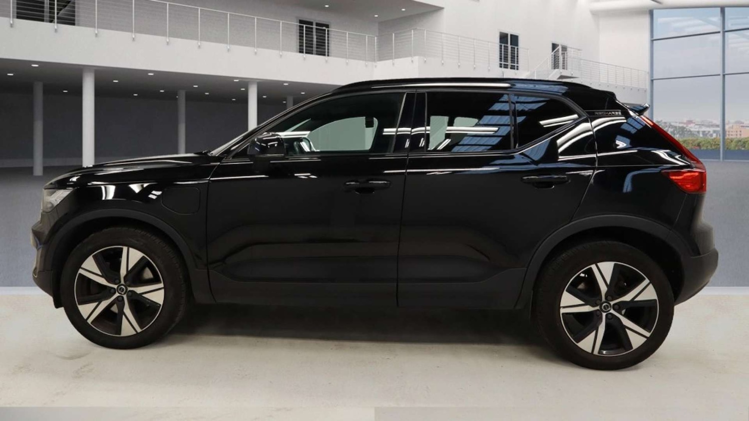 Used Volvo XC40 2021 for sale - 76600582: Photo 11