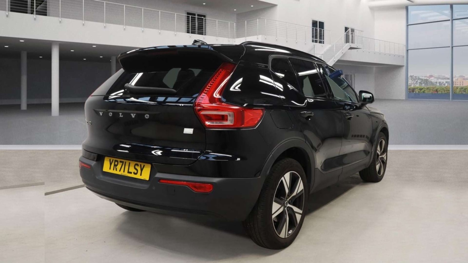 Used Volvo XC40 2021 for sale - 76600582: Photo 5