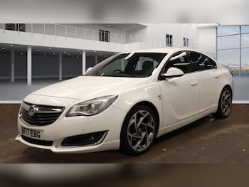 Used Vauxhall Insignia 2017 for sale - 77559670: Photo