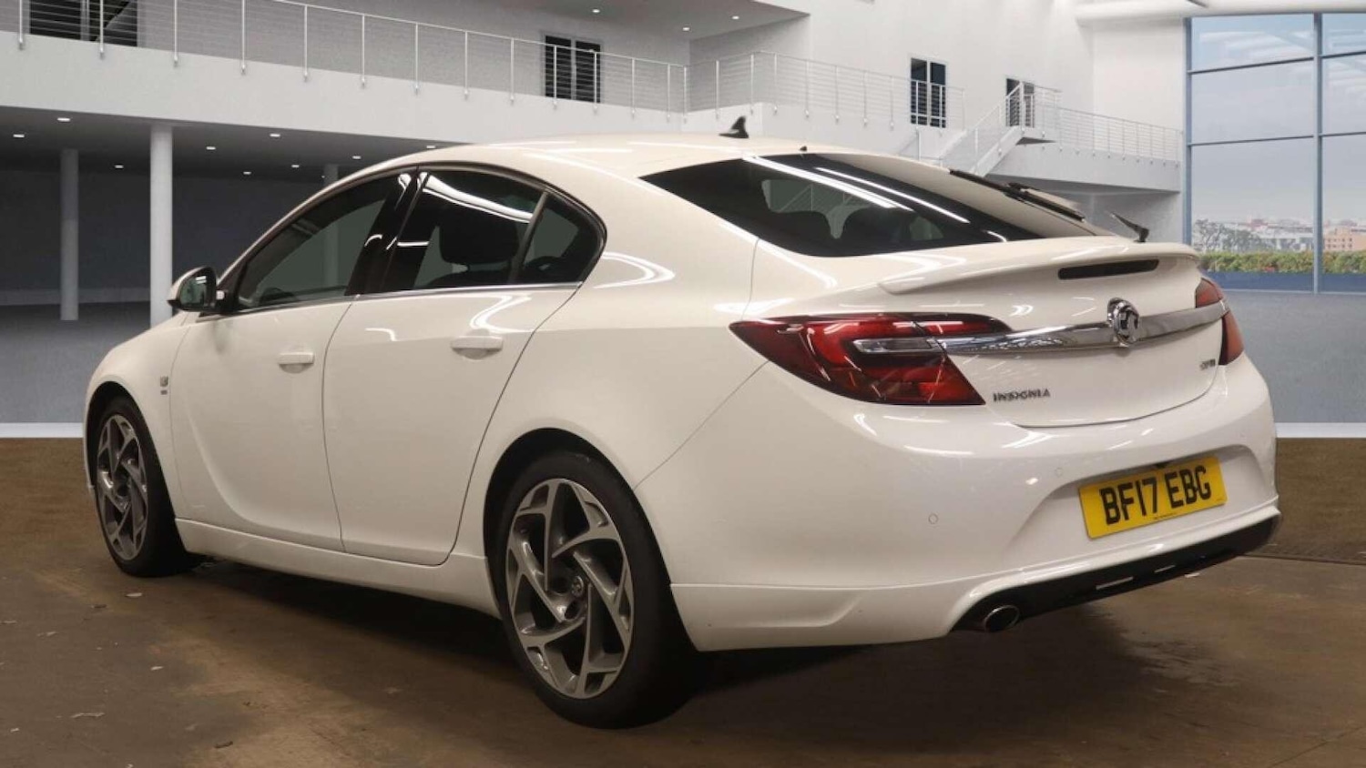 Used Vauxhall Insignia 2017 for sale - 77559670: Photo 3