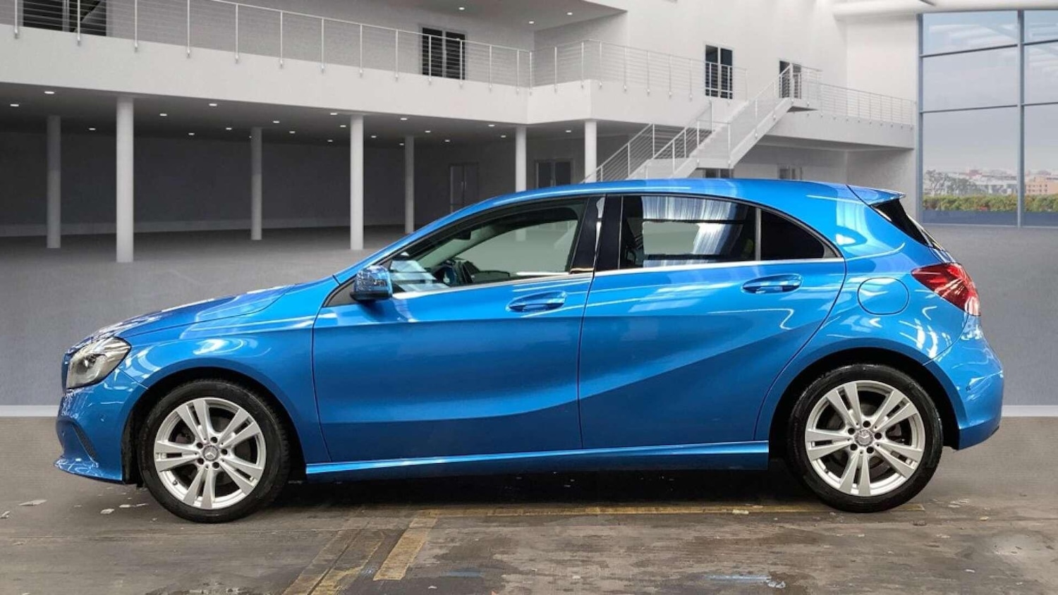 Used Mercedes-Benz A-Class 2016 for sale - 76807621: Photo 8