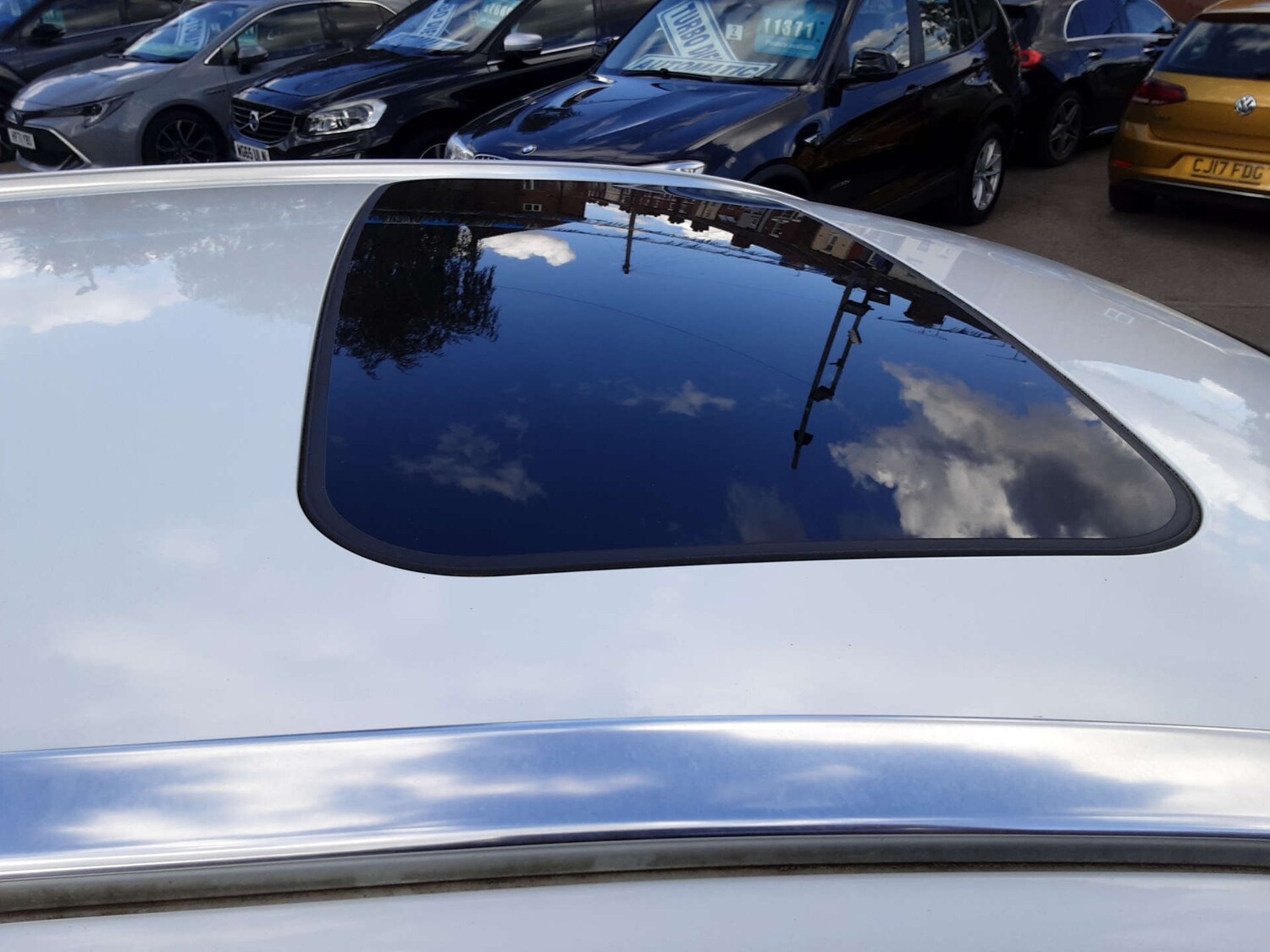 Used Volvo V60 2017 for sale - 76404571: Photo 21