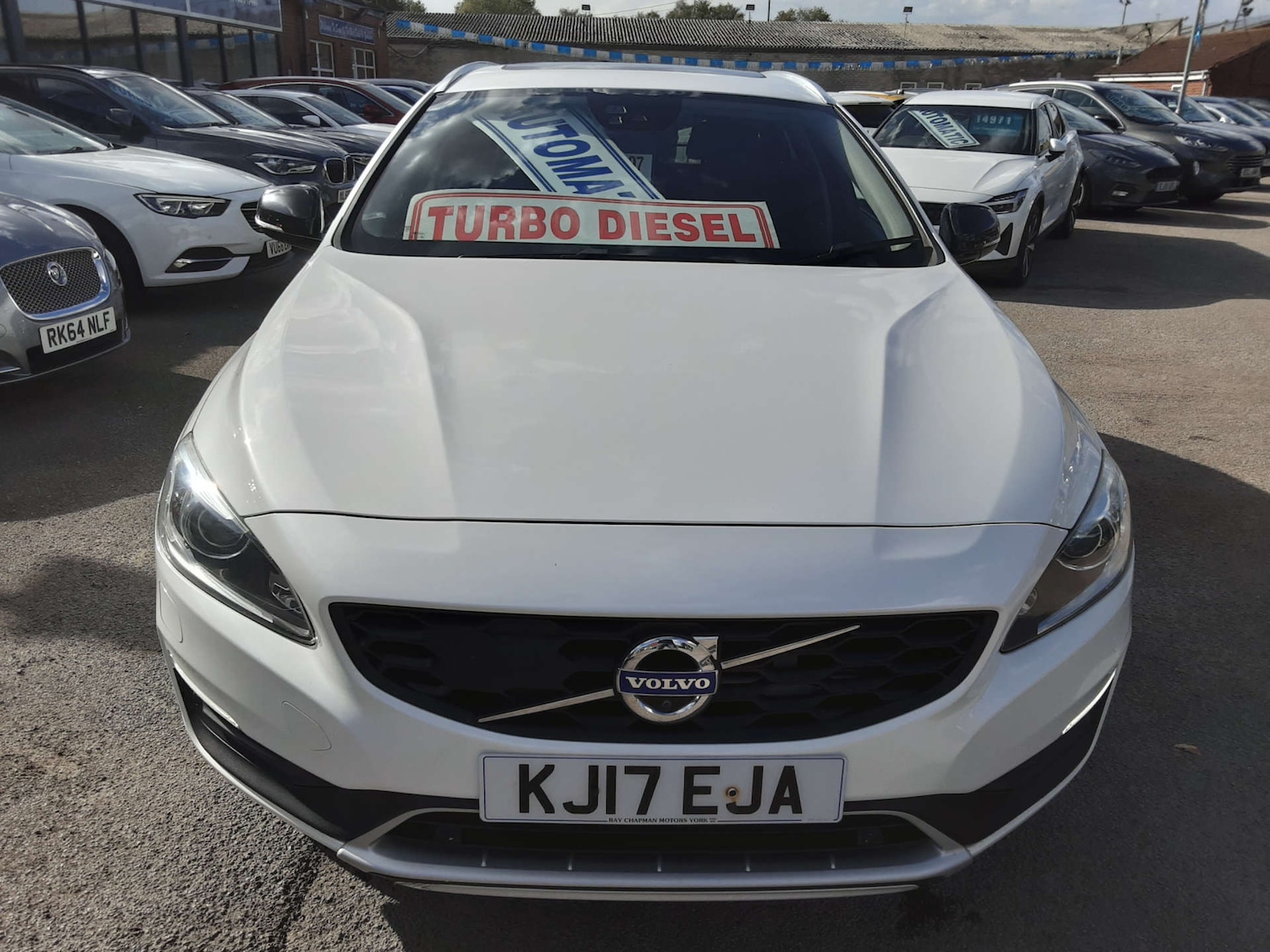 Used Volvo V60 2017 for sale - 76404571: Photo 7