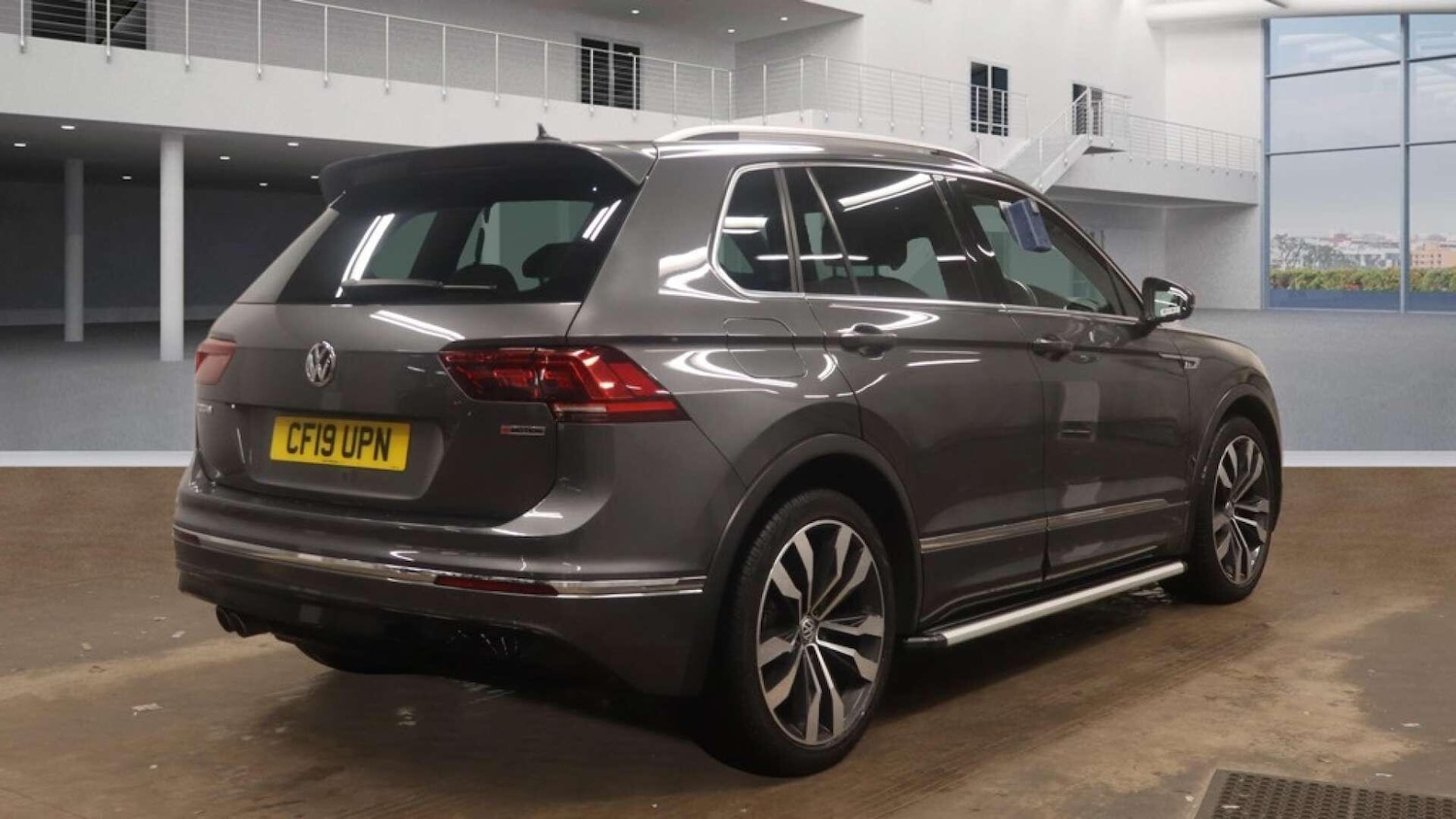 Used Volkswagen Tiguan 2019 for sale - 77574876: Photo 4