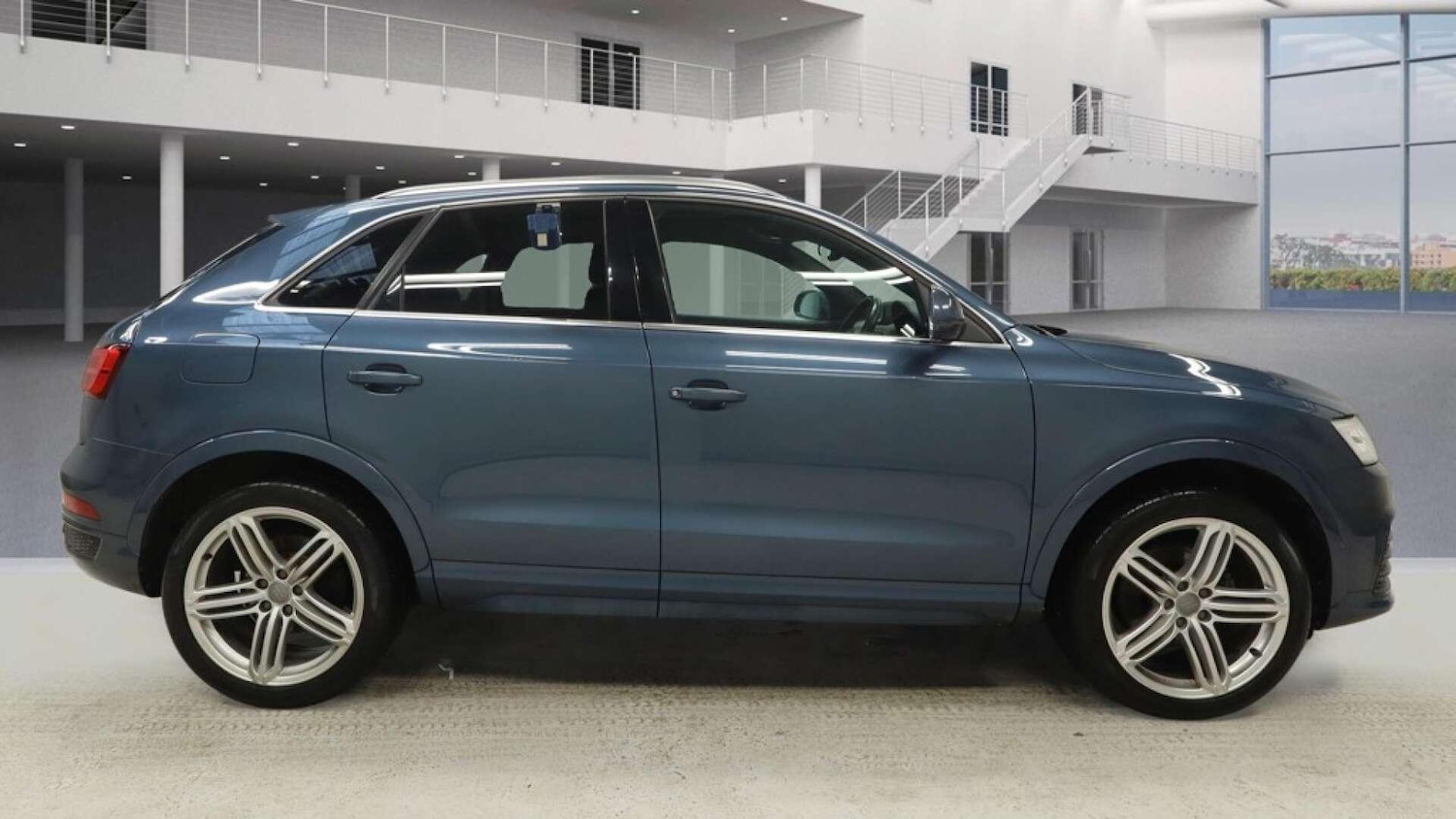 Used Audi Q3 2015 for sale - 77523603: Photo 9