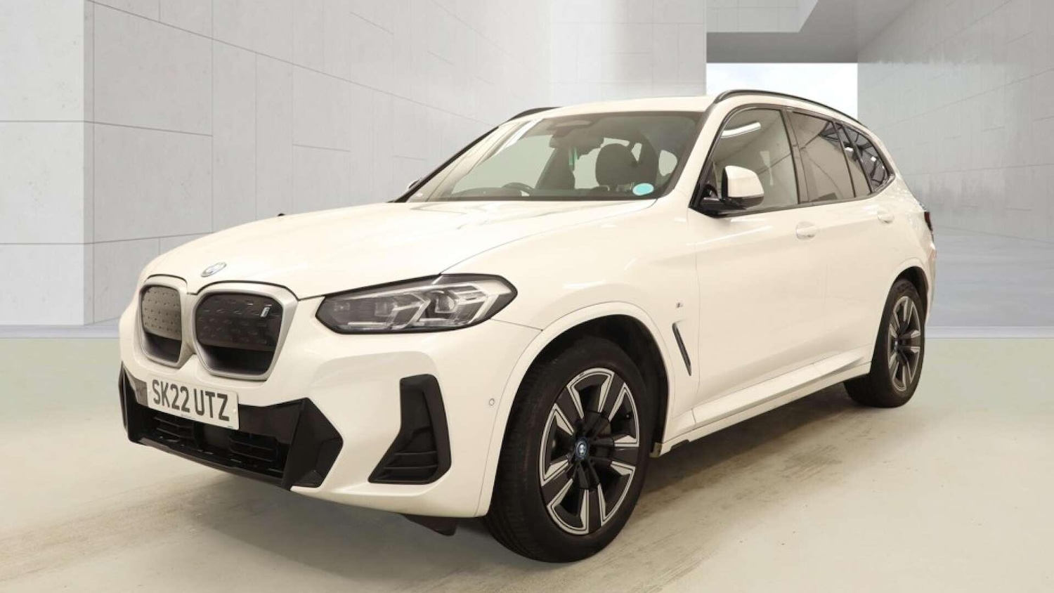 Used BMW iX3 for sale - 78115583: Photo 2