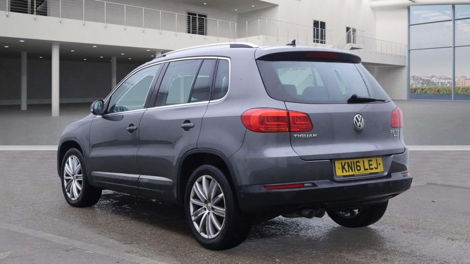 Used Volkswagen Tiguan 2016 for sale - 76706761: Photo 3