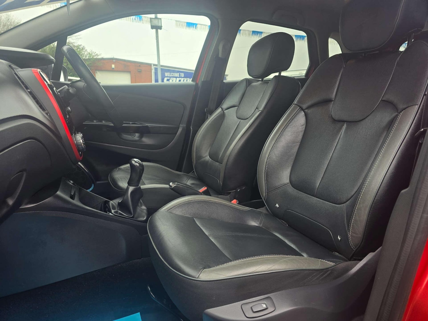 Used Renault Captur 2015 for sale - 77970177: Photo 19