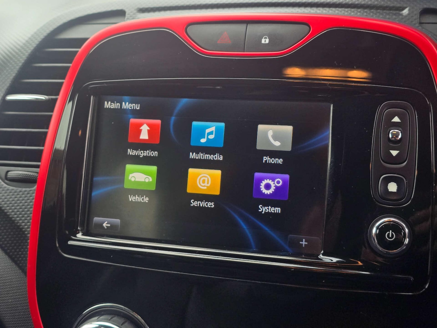 Used Renault Captur 2015 for sale - 77970177: Photo 33