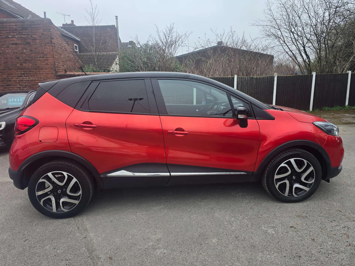 Used Renault Captur 2015 for sale - 77970177: Photo 6