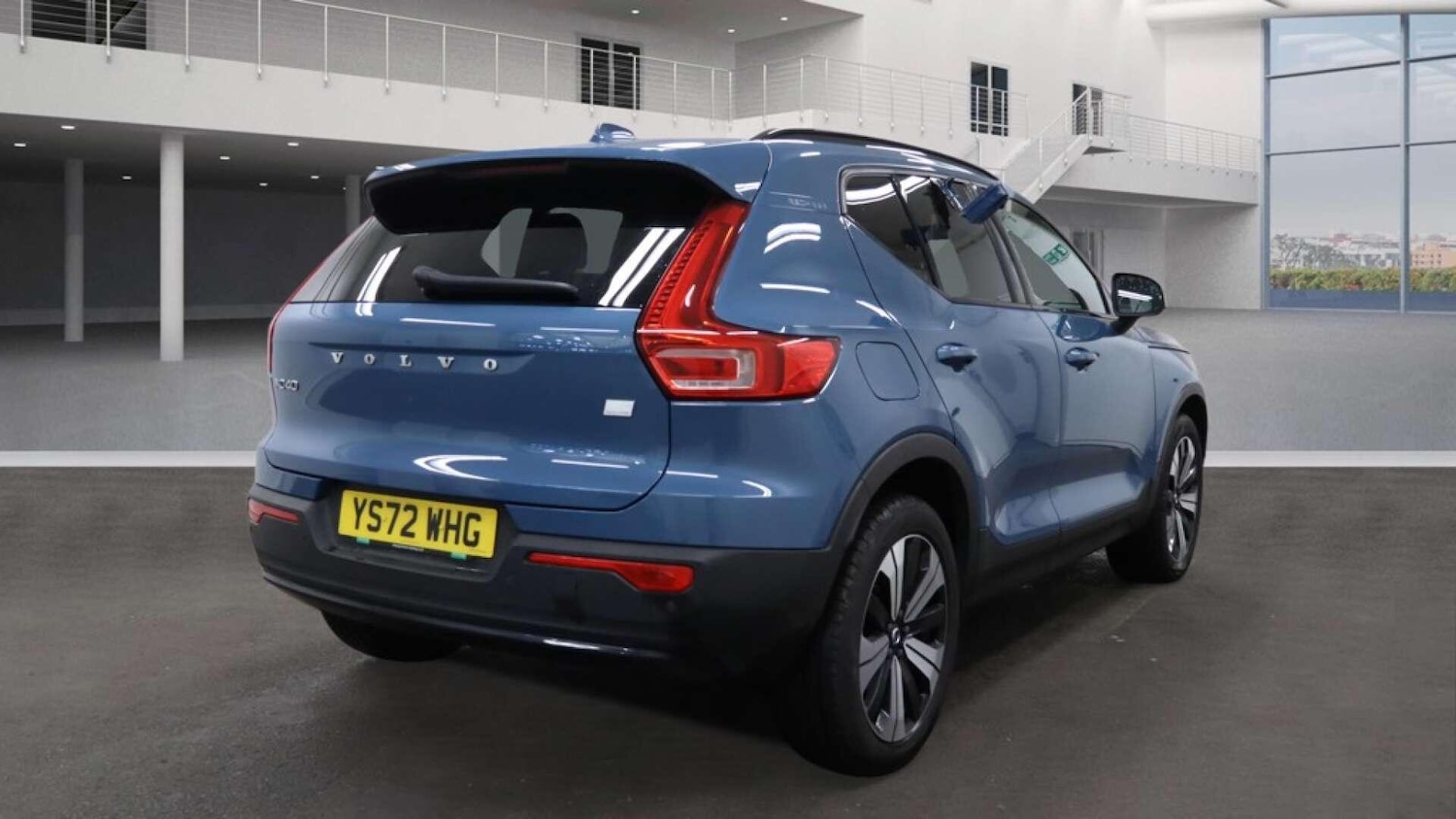 Used Volvo XC40 2023 for sale - 77376434: Photo 4