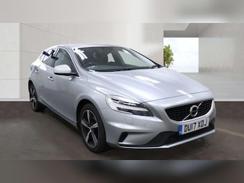 Used Volvo V40 2017 for sale - 78600908: Photo