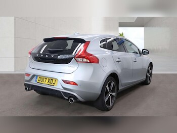 Used Volvo V40 2017 for sale - 78600908: Photo