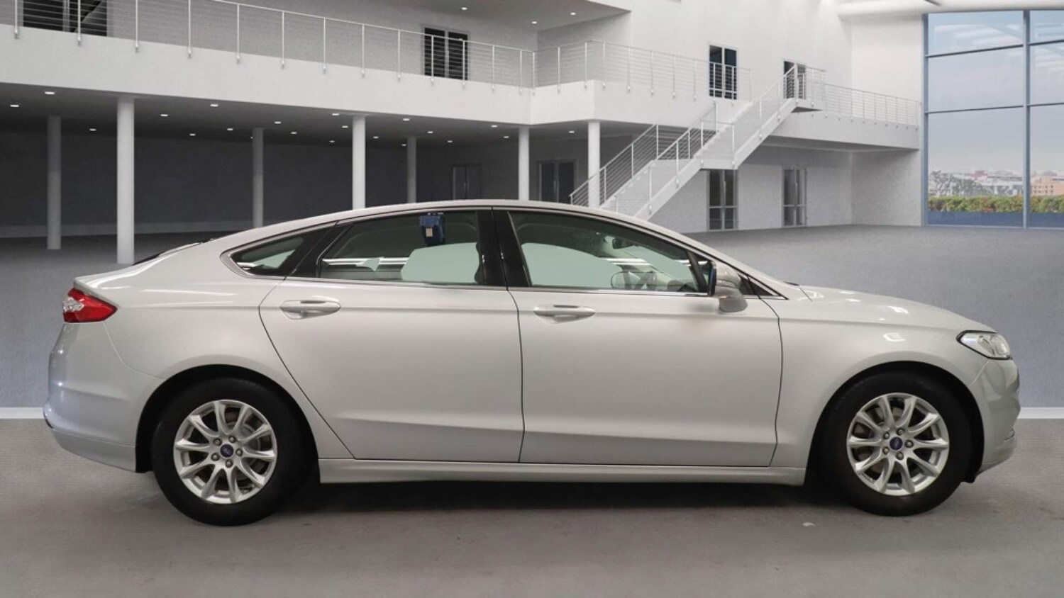Used Ford Mondeo 2016 for sale - 76411981: Photo 8