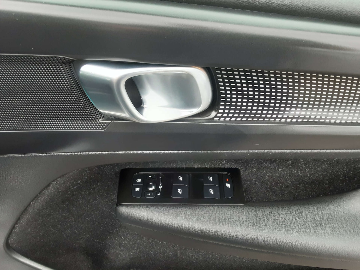 Used Volvo XC40 2021 for sale - 76404616: Photo 26