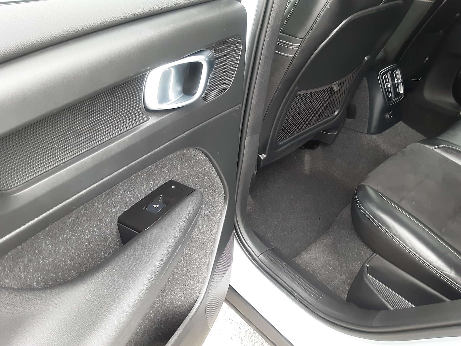 Used Volvo XC40 2021 for sale - 76404616: Photo 28