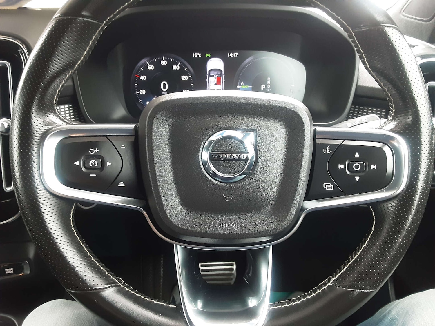 Used Volvo XC40 2021 for sale - 76404616: Photo 31