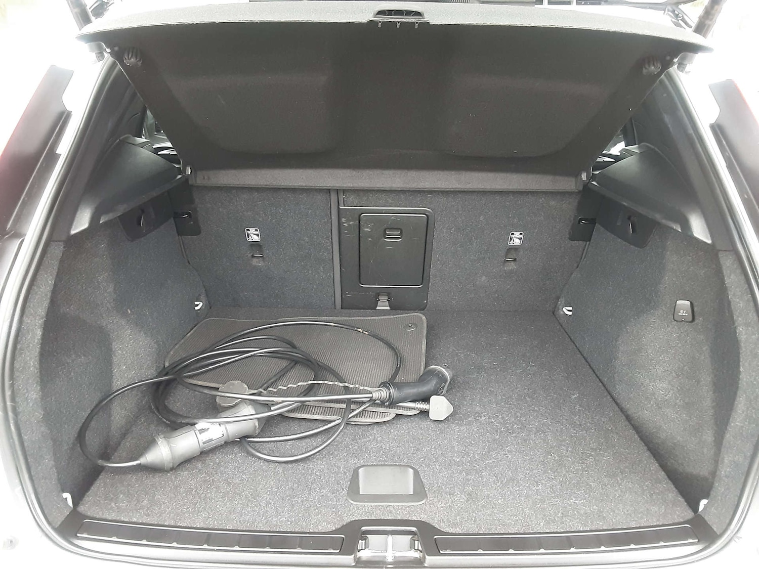 Used Volvo XC40 2021 for sale - 76404616: Photo 39