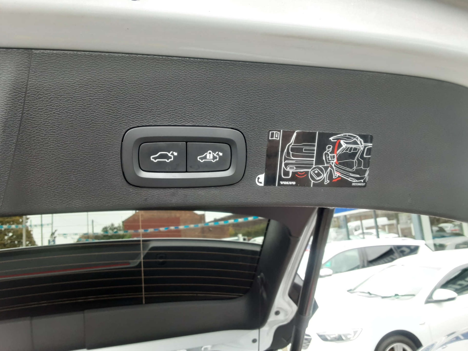 Used Volvo XC40 2021 for sale - 76404616: Photo 40