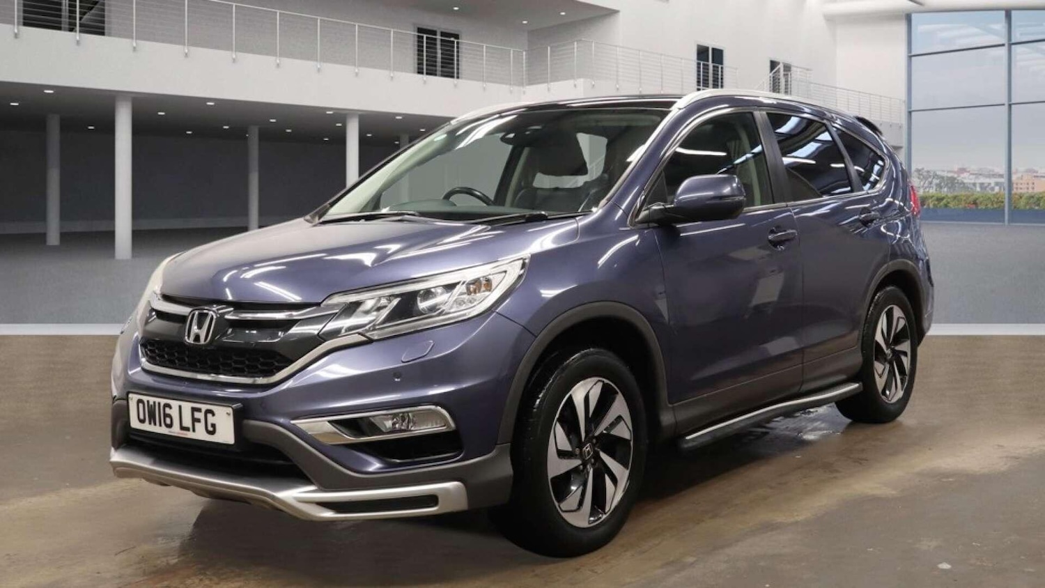 Used Honda CR-V 2016 for sale - 77230037: Photo 2