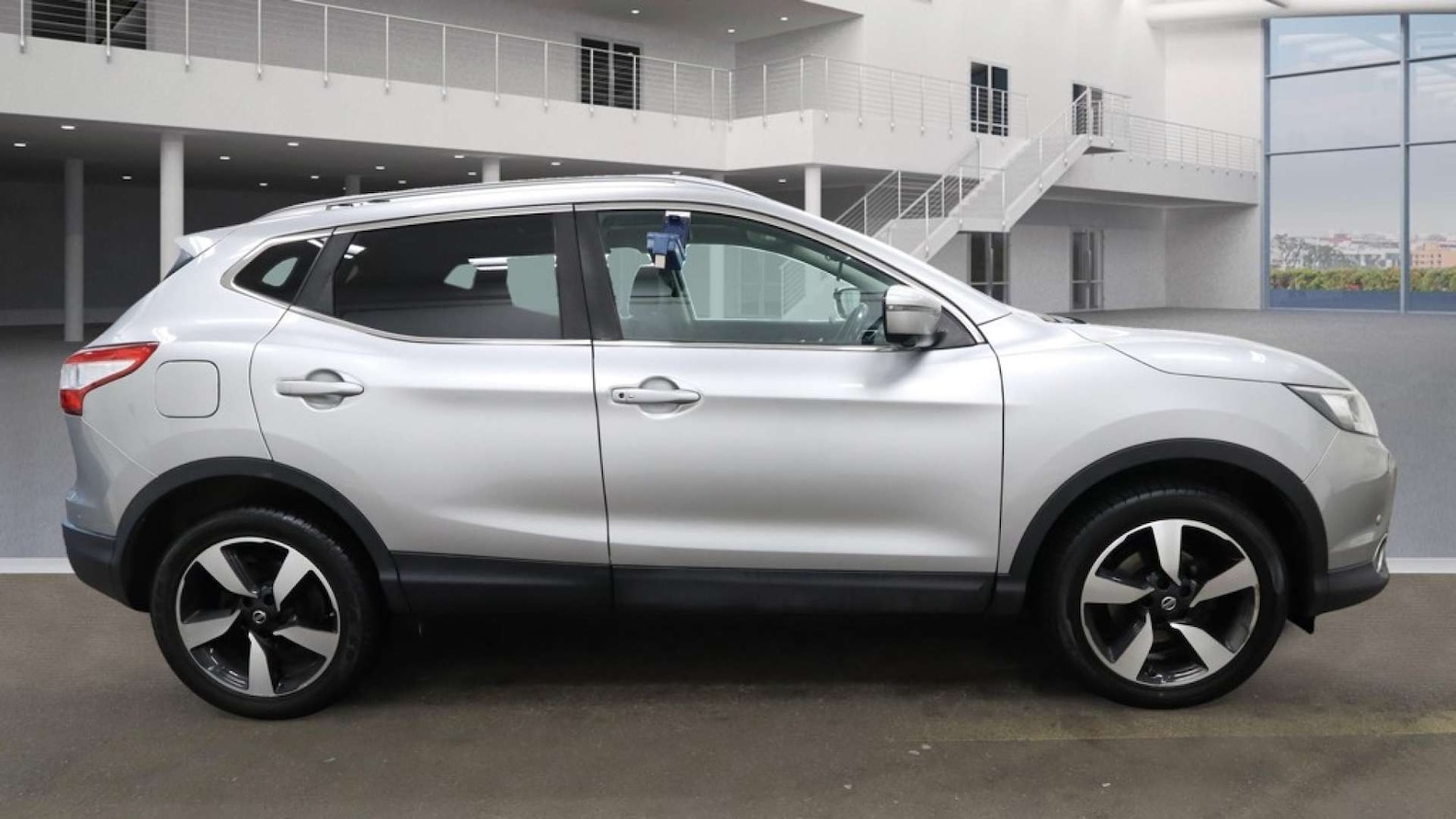 Used Nissan Qashqai 2016 for sale - 76407733: Photo 9