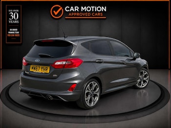 Used Ford Fiesta 2017 for sale - 79472297: Photo