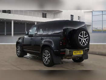 Used Land Rover Defender 2021 for sale - 78046745: Photo