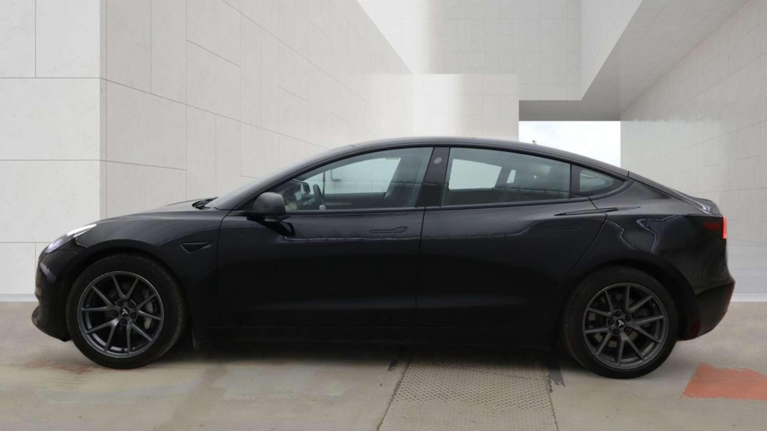 Used Tesla Model 3 2021 for sale - 78184497: Photo 8