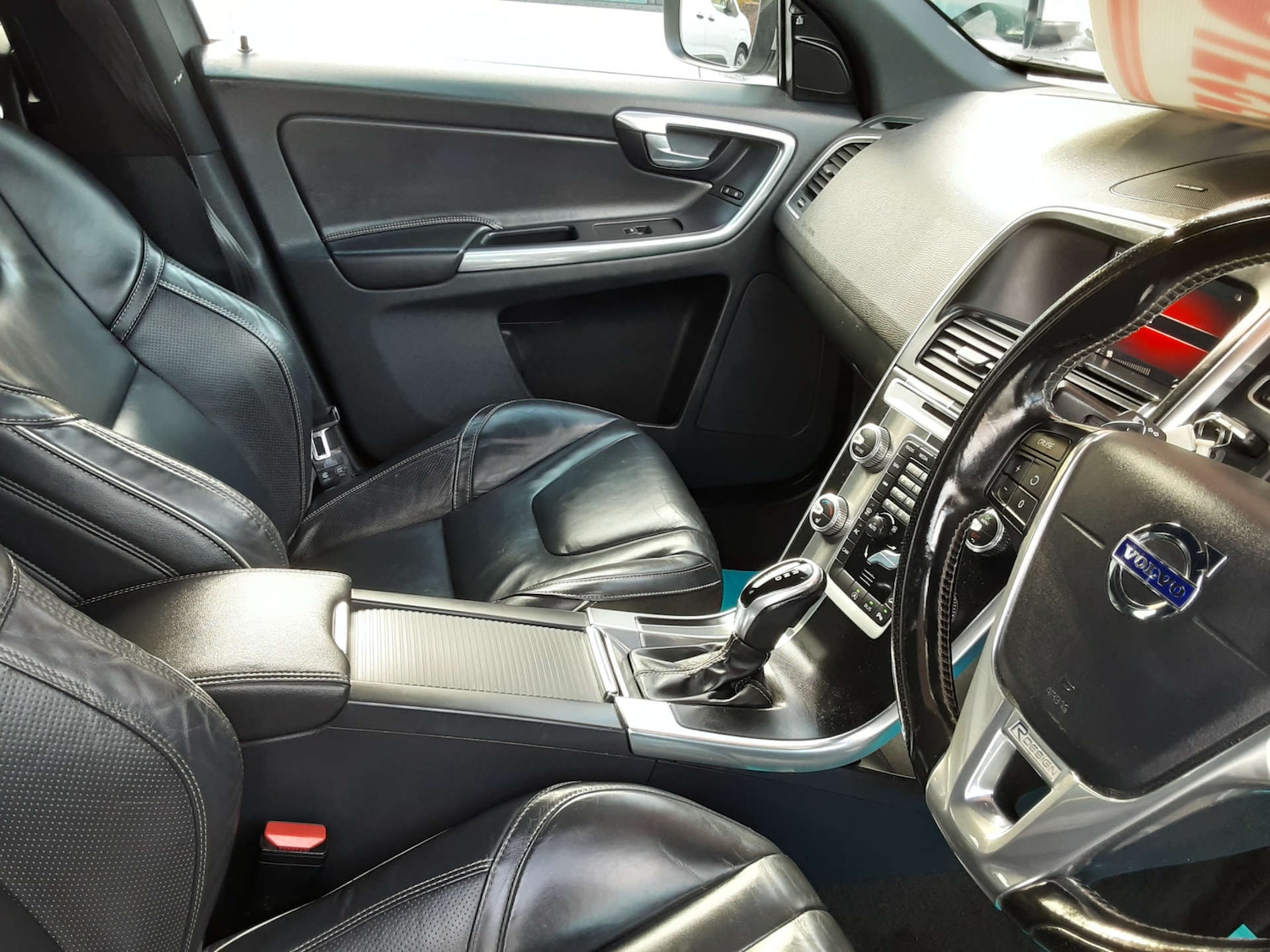 Used Volvo XC60 2017 for sale - 76497672: Photo 18