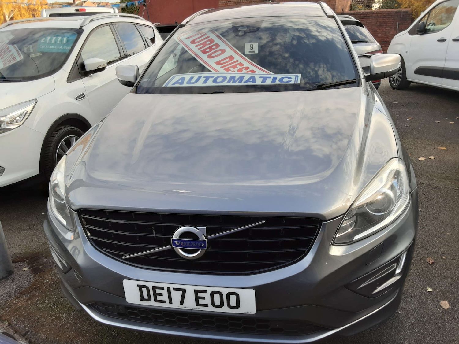 Used Volvo XC60 2017 for sale - 76497672: Photo 2
