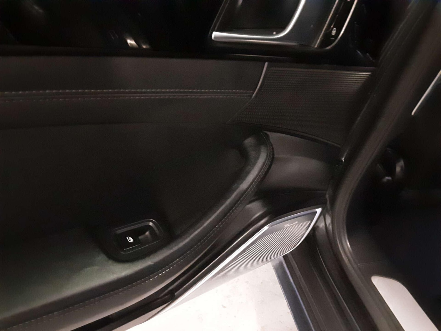 Used Porsche Panamera 2017 for sale - 76807608: Photo 32