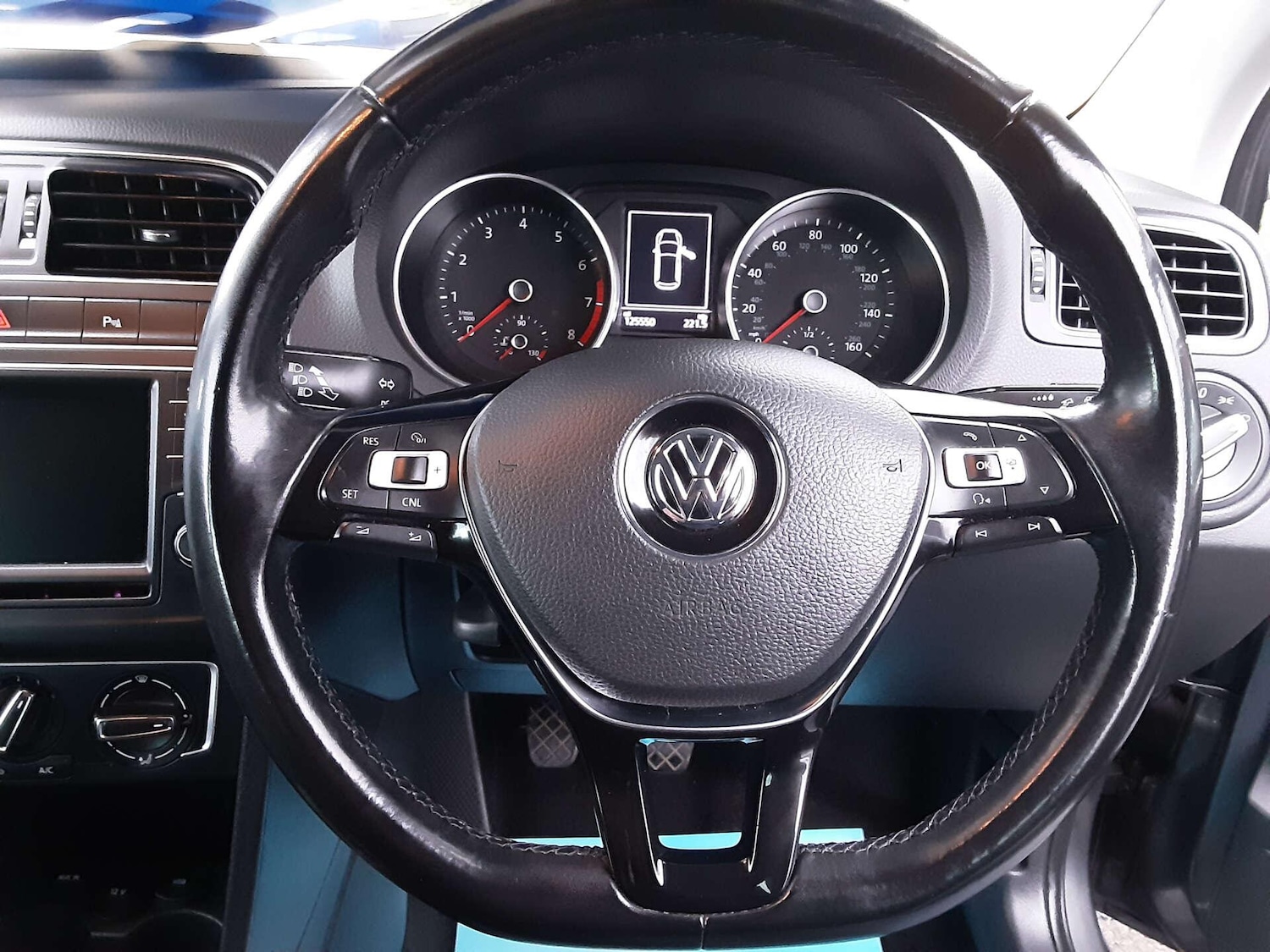 Used Volkswagen Polo 2016 for sale - 76807628: Photo 25